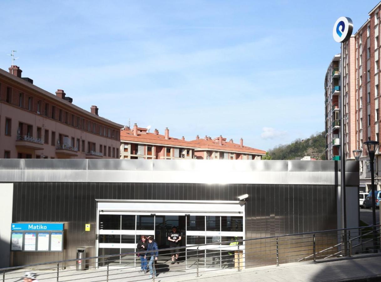 Calida Vivienda Turistica Centrica Junto Al Funicular Y Metro Lejlighed Bilbao Eksteriør billede