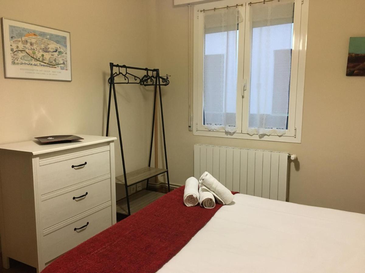 Calida Vivienda Turistica Centrica Junto Al Funicular Y Metro Lejlighed Bilbao Eksteriør billede
