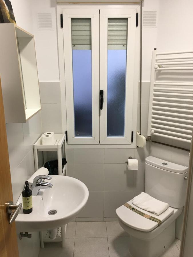 Calida Vivienda Turistica Centrica Junto Al Funicular Y Metro Lejlighed Bilbao Eksteriør billede